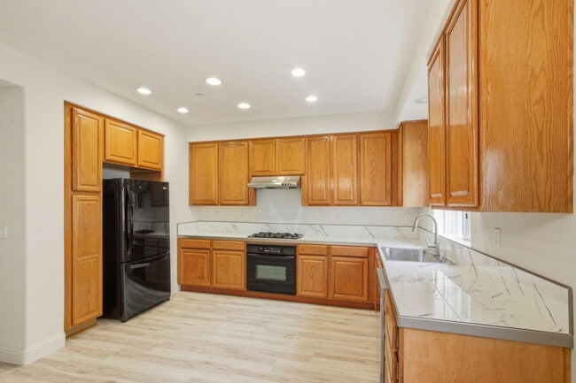 Photo - Beautiful Communication Hill Townhome