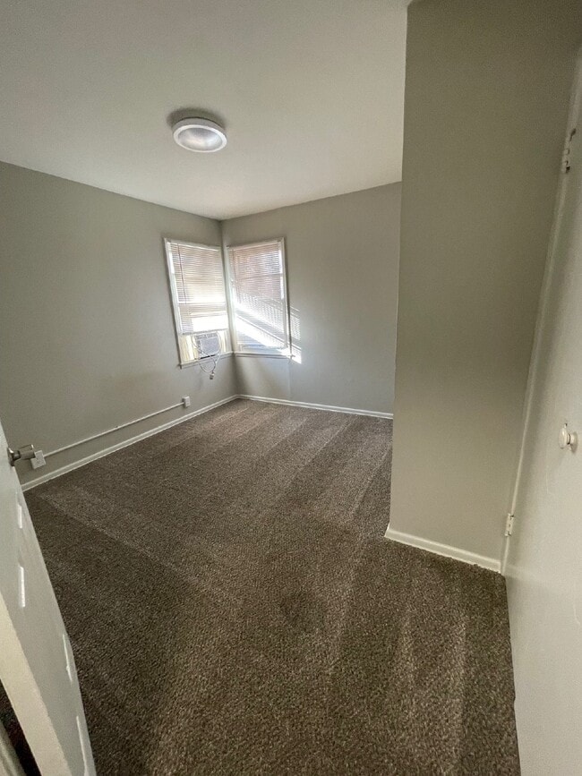 Photo - "Charming 2-Bedroom Duplex with Gleaming Hardwood Floors in Wichita!"