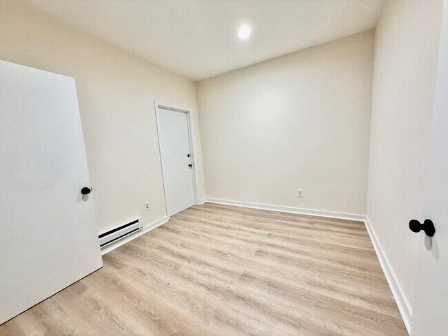 Photo - 452 Clementine Park Unit c