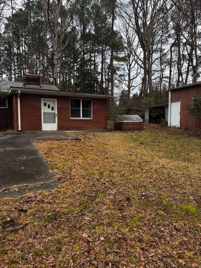 Photo - 215 Clark Rd