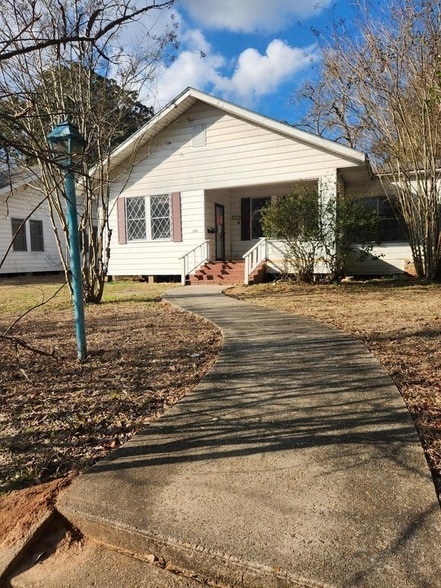 Photo - 326 Lindsey St
