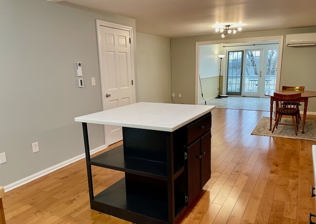 Living Room/Dining Room - 6 Sutton Ct Unit 6 Sutton Ct Condo