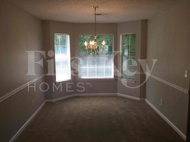 Photo - 5243 Round Table Dr