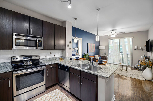 Building Photo - Whetstone Rental