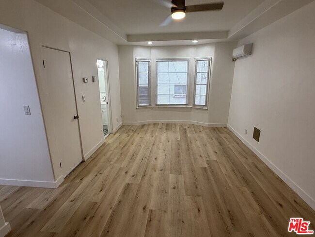 Photo - 821 S Wilton Pl Unidad 107 Rental