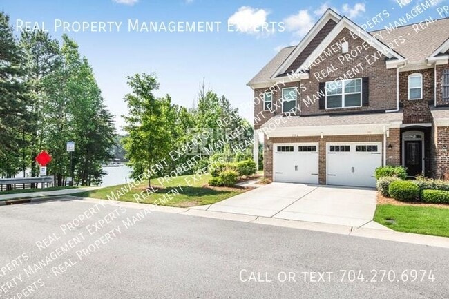 Amazing 4 Bed 3.5 Bath Town Home on Lake N... - Amazing 4 Bed 3.5 Bath Town Home on Lake N...