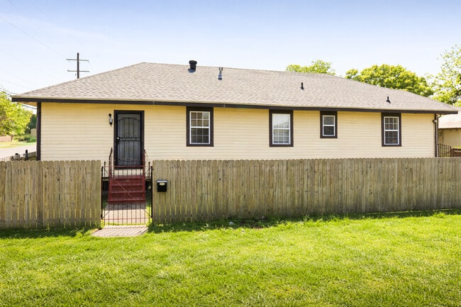 Building Photo - 2760 Filmore Ave