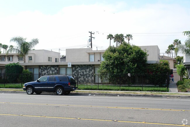 1324 W. Cerritos