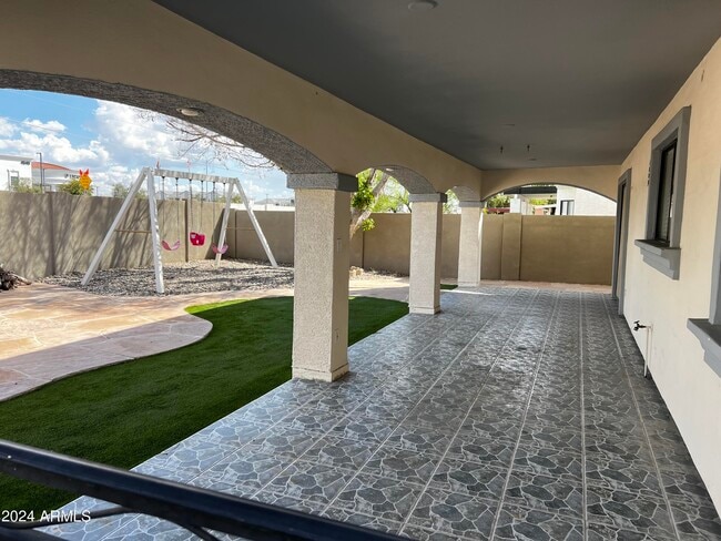 Photo - 4643 N 99th Dr