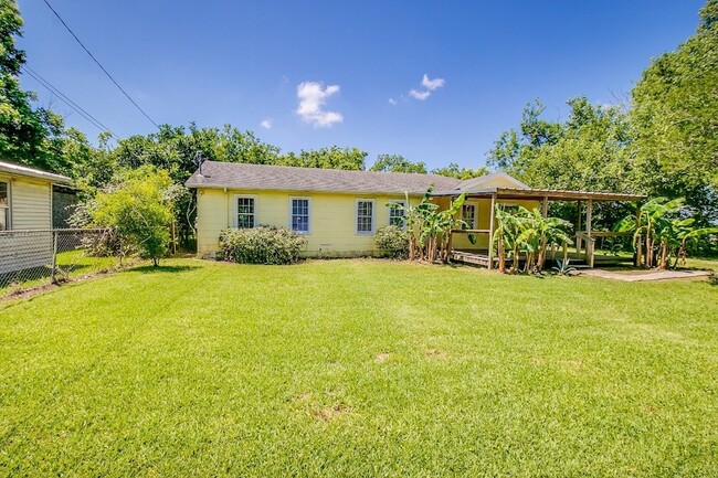 Photo - 3901 McKinney Dr