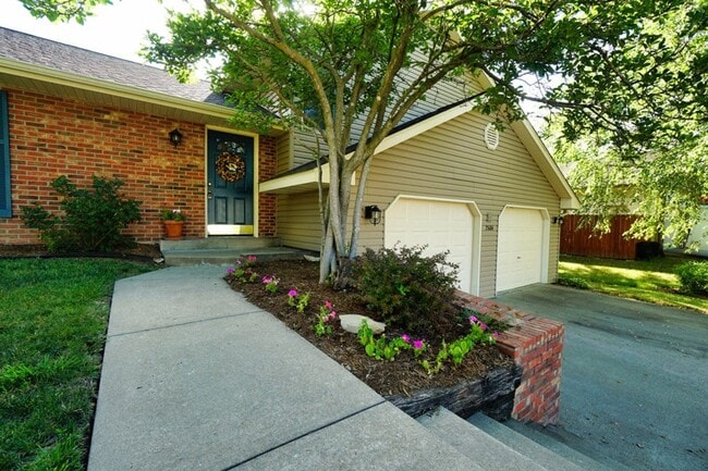 Photo - Fantastic Location! Close to MKT & Twin Lakes! 3BR/2.5BA/2000sqft., 2-Car Garage, Large Fenced Ya...