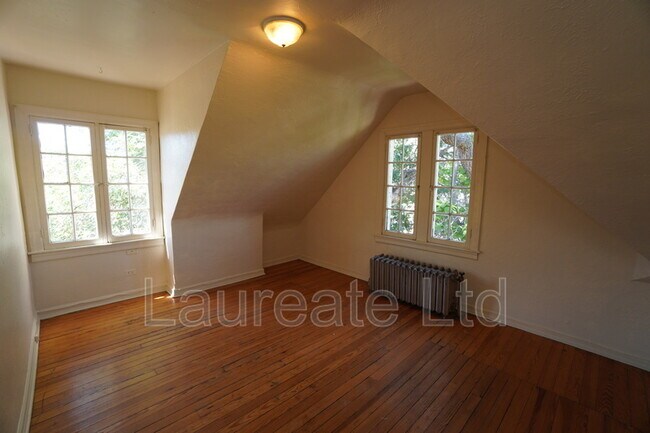 Photo - 834 N Clarkson St Unit #7