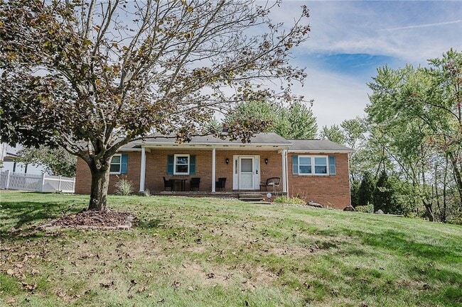 Building Photo - 979 Barclay Rd