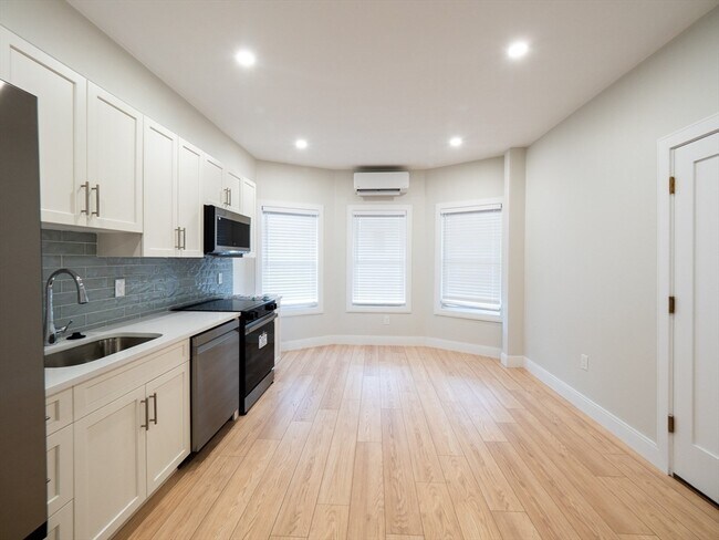 Photo - 20 Winslow Rd Unit 1