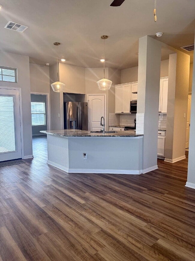 Photo - "Charming 3-Bedroom Retreat with 2 Baths in Bryan, TX – Cozy Comfort Awaits!"