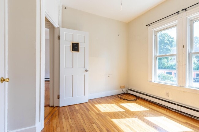 Photo - 61 Hillside St