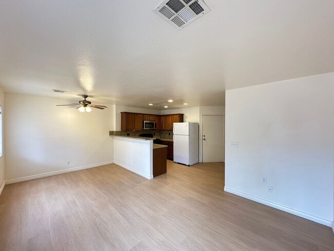 Photo - CORTE MADERA