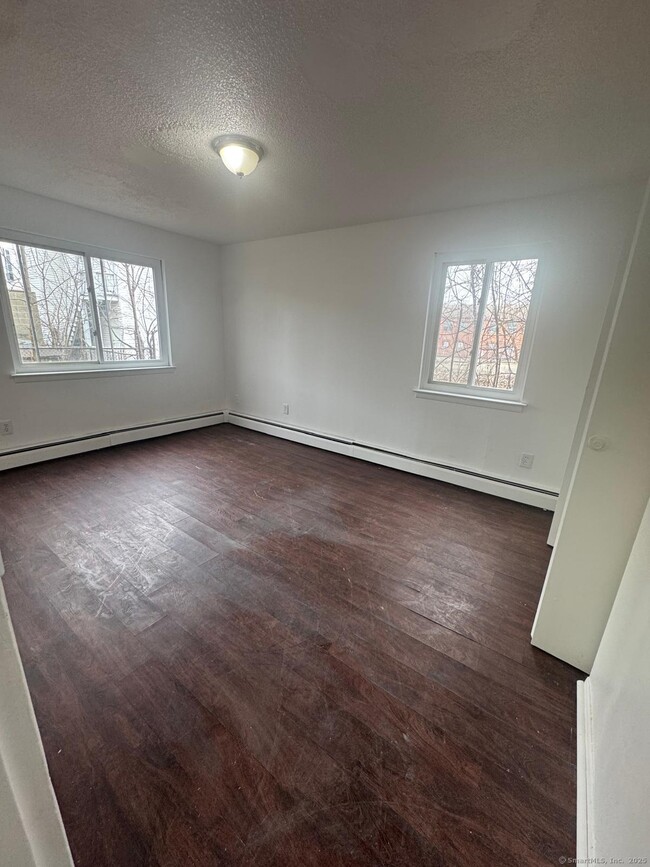 Building Photo - 129 Black Rock Ave Unit 21 Rental