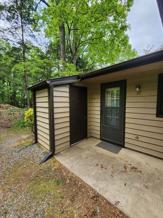 Photo - 15 Woodlands Dr
