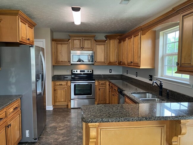 Photo - Rockvale Home with Large Yard