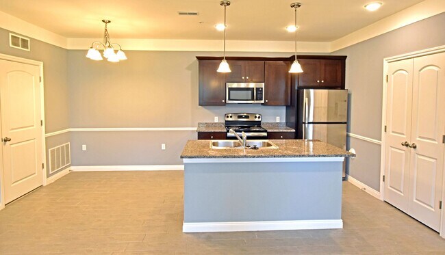 Photo - Shelby Township, 1st Floor Access! 2 Bedrooms, 2-Baths, att. Garage