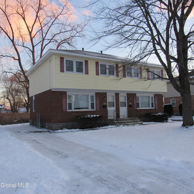 Photo - 34 B Commodore St