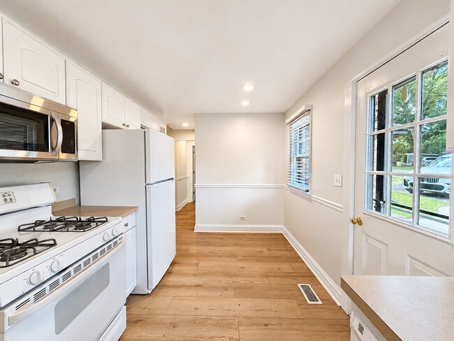 Photo - 21365 W Ridge Rd