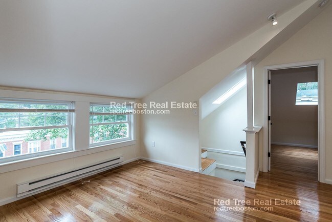 Photo - 51 Leamington Rd