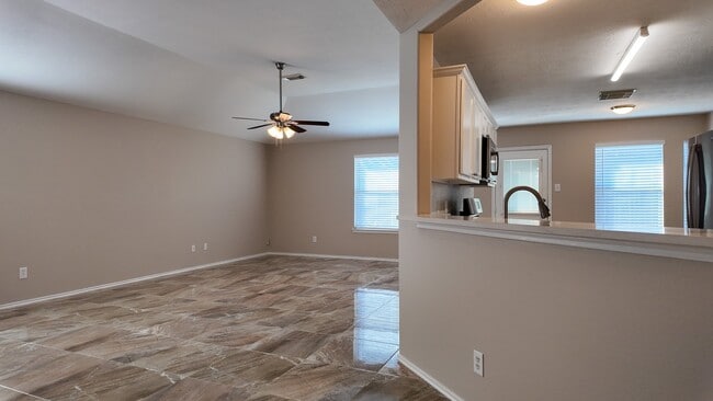 Building Photo - 23919 Clipper Hill Ln Rental