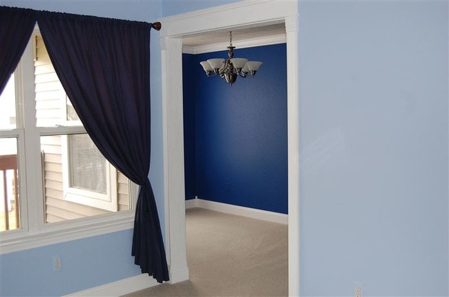 Photo - 1388 Heatherwood Ln