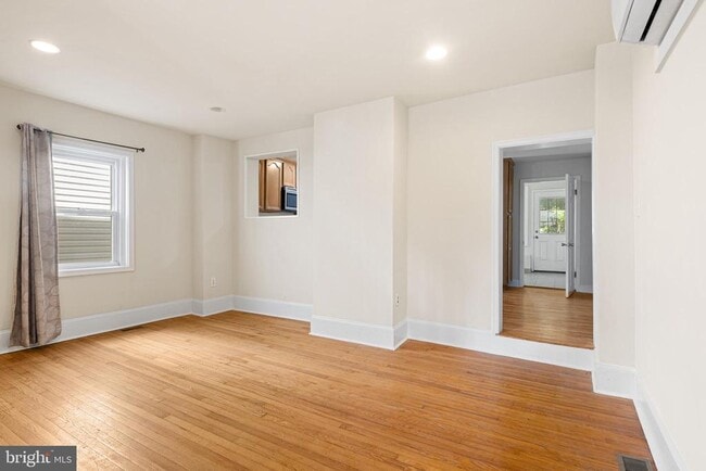Photo - 146 W 1st Ave