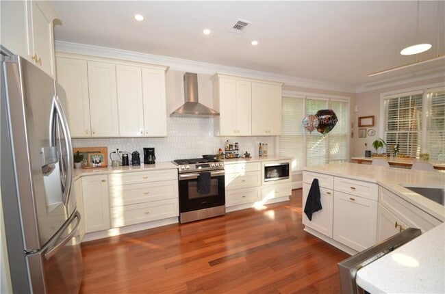 Photo - 11210 Donnington Dr