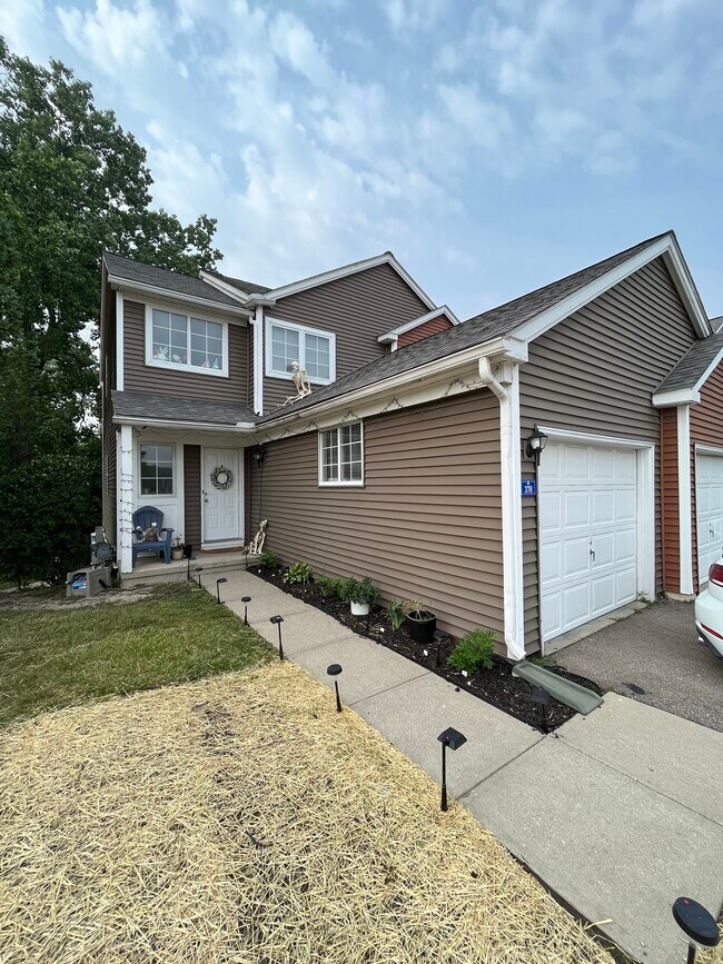Photo - 378 Rolling Meadows Dr Townhome