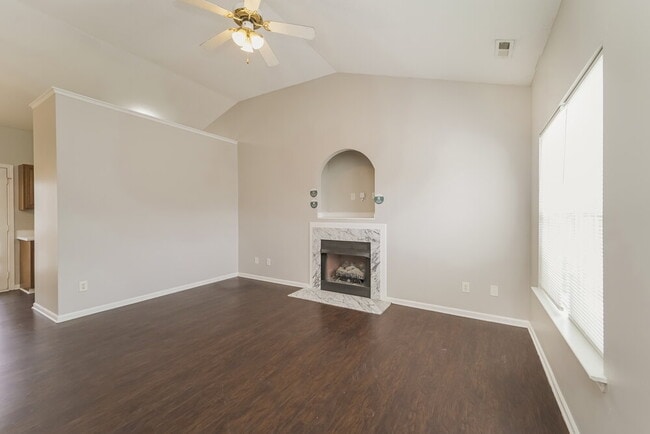 Photo - 6614 Hampton Way Dr