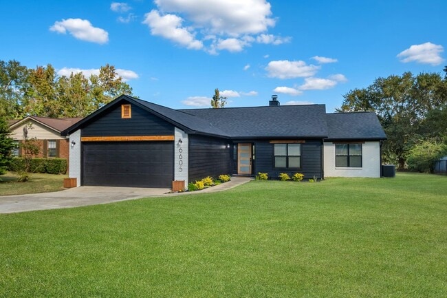 Photo - 6605 Donerail Trail House