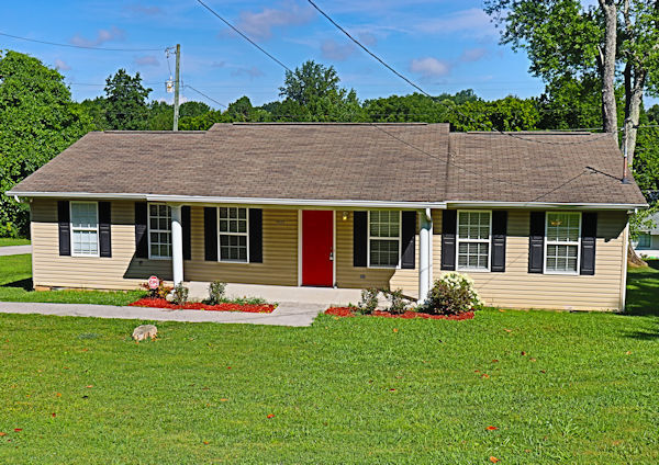 Building Photo - 1947 Lantana Ln NW Rental