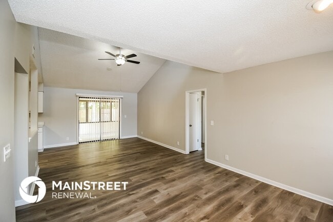 Photo - 8219 Crosswind Rd