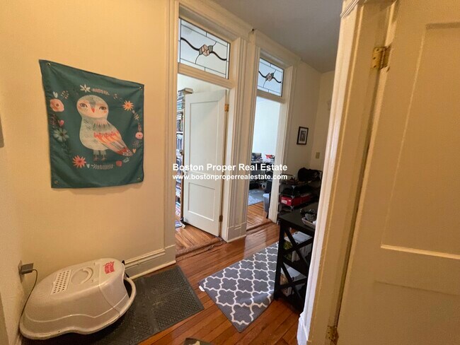 Photo - 100 Queensberry St Unit 7