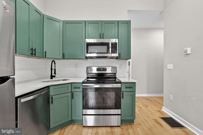 Photo - 2234 Master St Unit 1