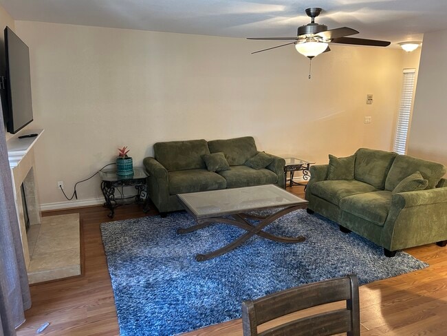 Photo - 1120 Grape St