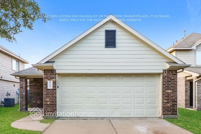 Building Photo - 18802 Dennington Dr