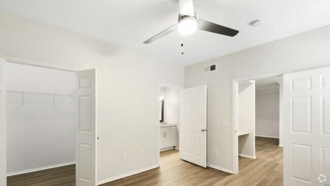 Building Photo - 2 bedroom in Round Rock TX 78664 Unit 2018 Rental