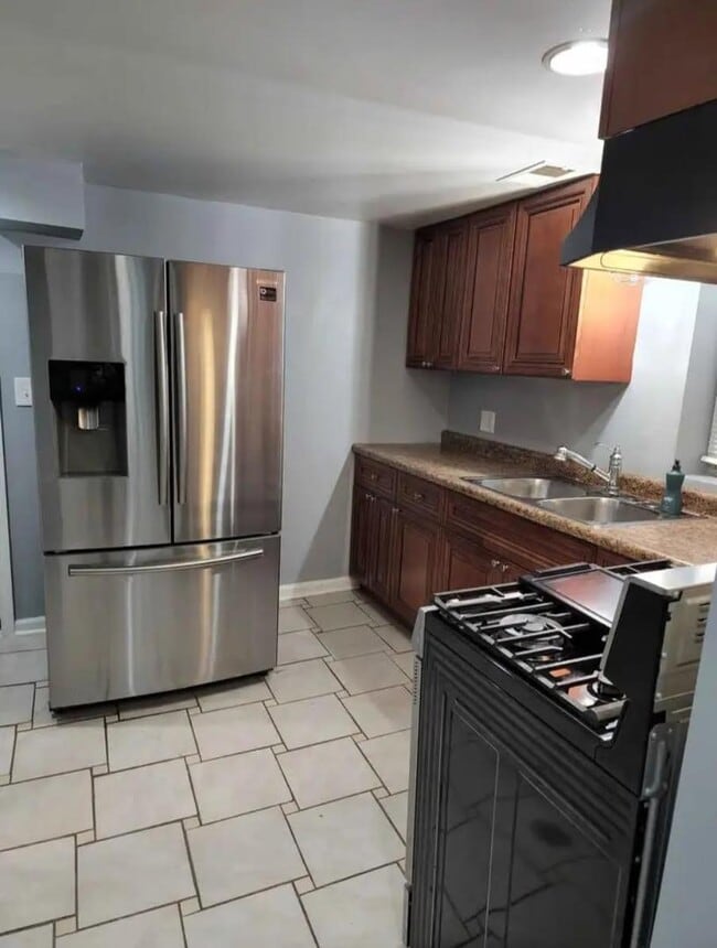 Photo - 3123 S 49th Ave