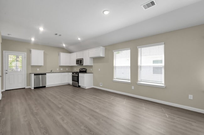 Building Photo - 811 Jefferson Ave