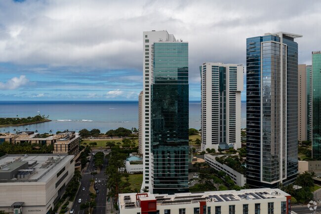 Photo - Hawaiki Tower