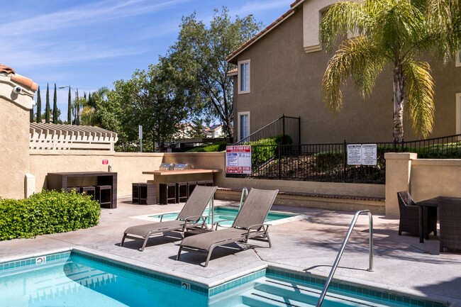 Photo - Murrieta Meadows Apartments