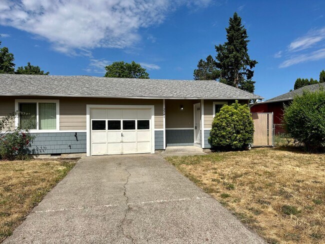 Building Photo - sd7th Unit 2745