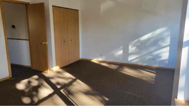 Photo - 1322 E 72nd Pl