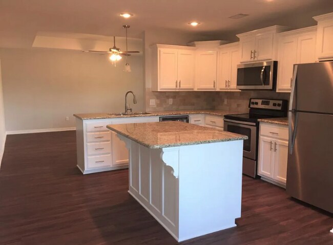 Photo - 1145 Springhill Rd