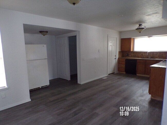 Photo - Great home located close to shopping and restaurants